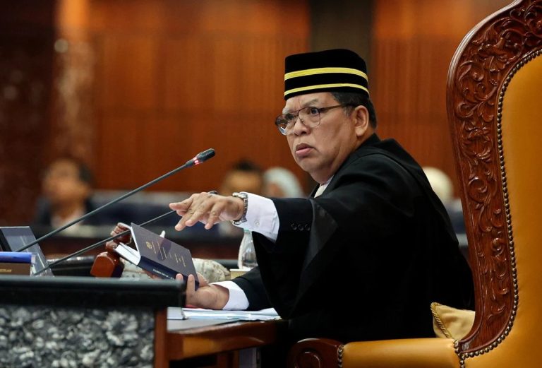 Speaker beri amaran Ahli Parlimen ikut arahan atau digantung 6 bulan