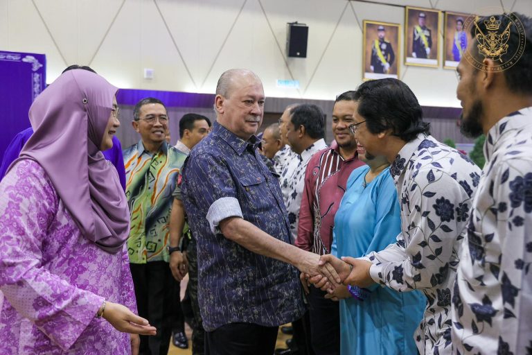 Sultan Ibrahim berkenan rasmi Menara Hasil Kluang