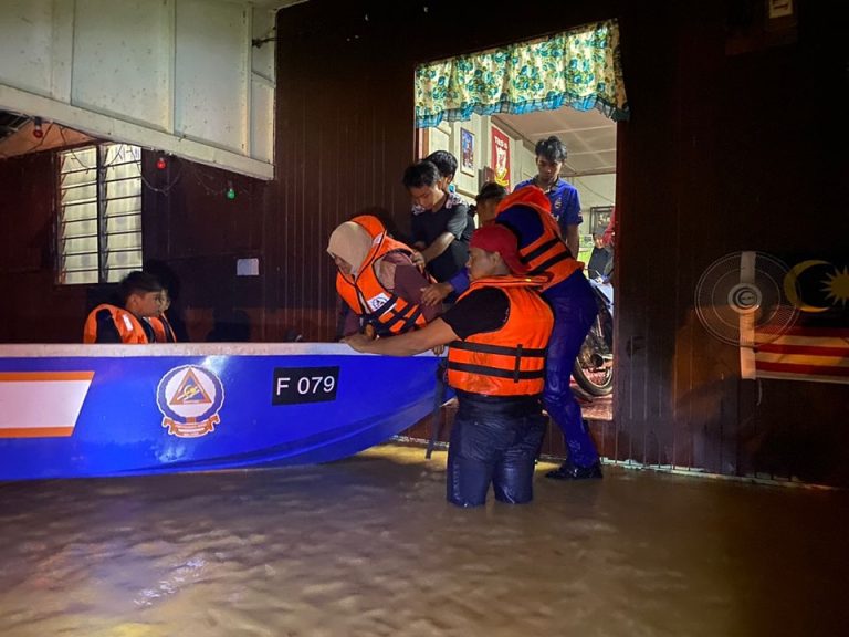 32 kawasan di Pasir Mas masih bergelap, belum terima bekalan elektrik