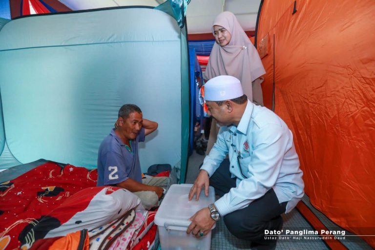 Banjir: Pastikan semua terima bantuan, tiada tercicir – MB Kelantan