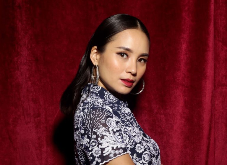 Jasmine Suraya dedah pernah dimaki di set sebab tak mahir Bahasa Melayu