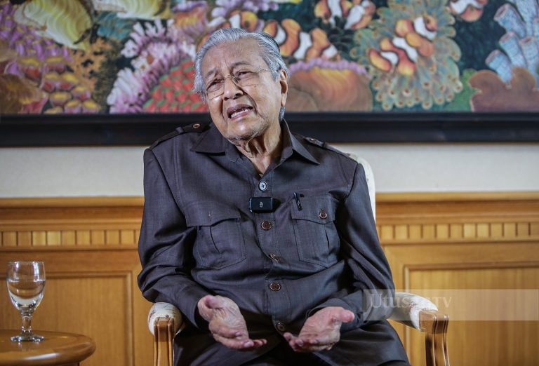 ‘Saya dilayan umpama seorang penjenayah’, kata Tun M