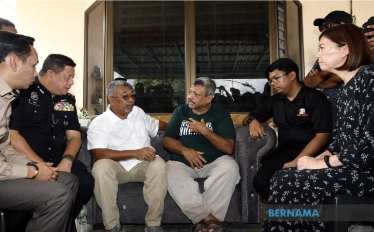 Keluarga rayu pengguna media sosial padam video Muhammad Zaharif