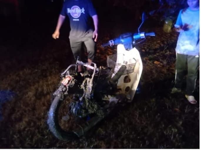 Budak perempuan lima tahun maut, motosikal masuk parit