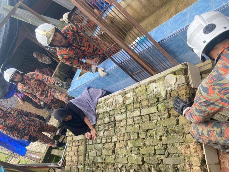 Pelajar cedera dihempap dinding runtuh stabil