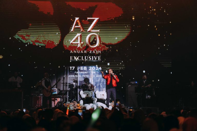 1,080 anak patung beruang untuk peminat, simbolik kasih sayang Anuar Zain