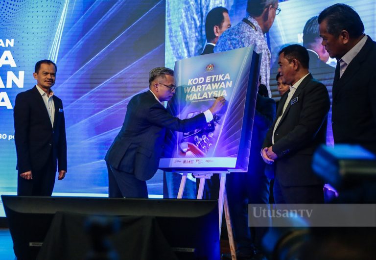 Berita perlu betul, jangan kejar jadi yang pertama melapor – Fahmi