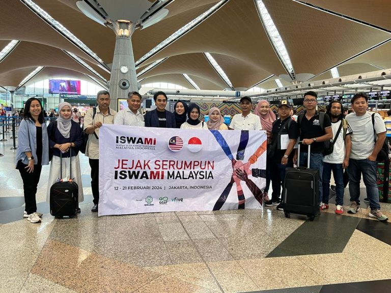 Delegasi media berlepas ke Indonesia sempena Program Jejak Serumpun ISWAMI