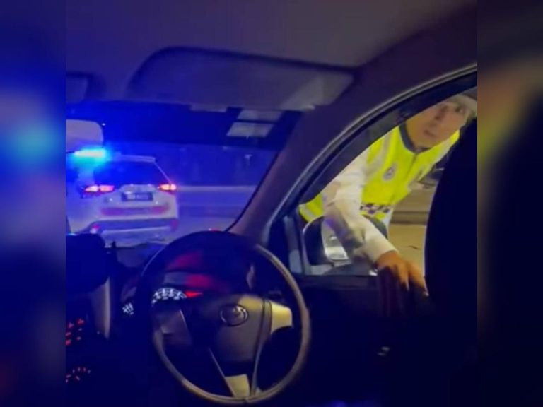 ‘Terima kasih abang polis bantu’, wanita hargai jasa polis iring hingga ke hospital akibat sesak nafas semasa kesesakan jalan raya