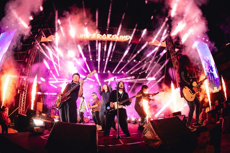 Butterfingers, Hujan & Bunkface raikan 15 tahun Hitman Group di Surf Beach, Sunway Lagoon