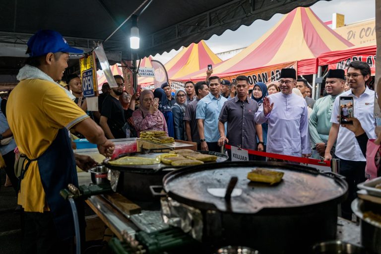 Kenaikan harga di bazar bukan sebab SST tapi sewa tapak tinggi – PM