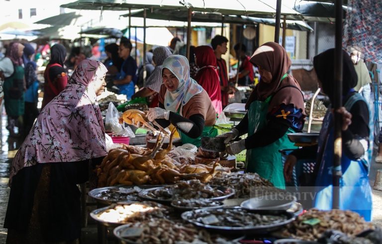 GST hanya dilaksana sekiranya ambang gaji minimum meningkat kepada RM3,000 – PM