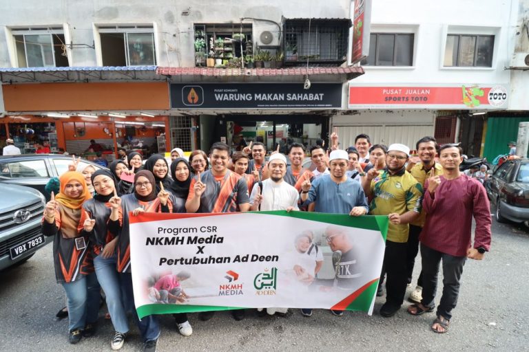 NKMH Media X Pertubuhan Ad Deen raikan Rakan Jalanan, sumbang pek makan berbuka puasa di Chow Kit