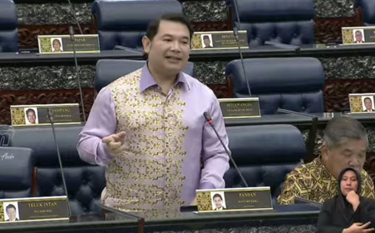 Menokhtahkan miskin tegar bukan maksud tiada lagi golongan miskin – Rafizi