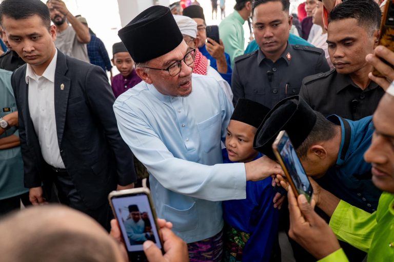 Agenda reformasi kerajaan adalah tekad politik bantu rakyat – Anwar