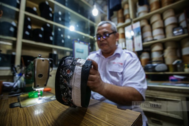 Warisan songkok buatan tangan Risnaldi jadi pilihan ramai