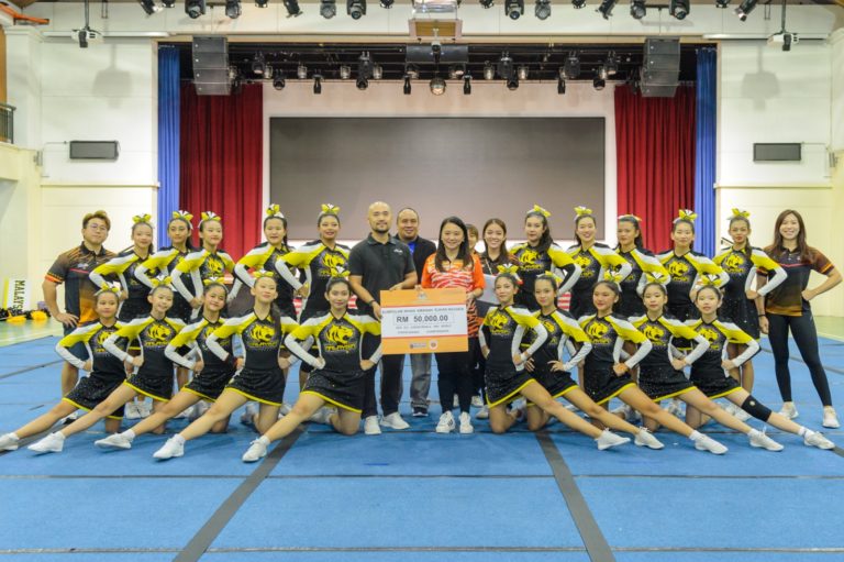 KBS sumbang RM80,000 kepada Persatuan Sorak dan Daftar Malaysia