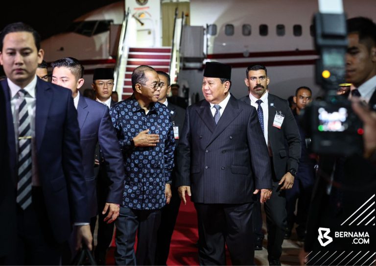 Prabowo tiba malam tadi untuk lawatan khas ke Malaysia