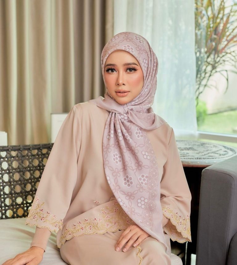 Merungut anak dapat duit raya sedikit, Fatin Afeefa tempelak ibu bapa jenis ‘muka tembok’ – “Pengemis tidak boleh memilih”