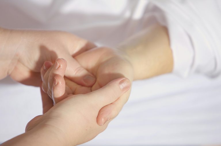 Kebaikan berurut selepas bersalin, dapat pulihkan emosi dan fizikal ibu
