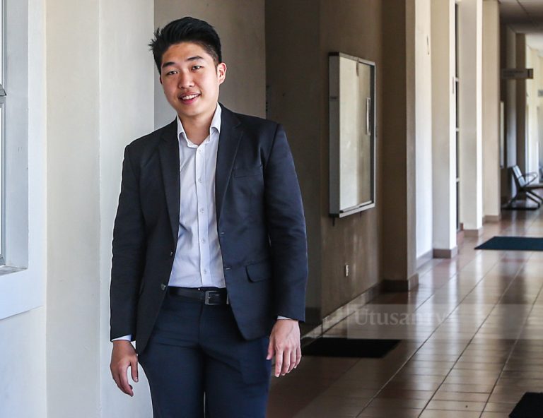 Permohonan graduan UM batal kes ingkar perintah pegawai polis ditolak