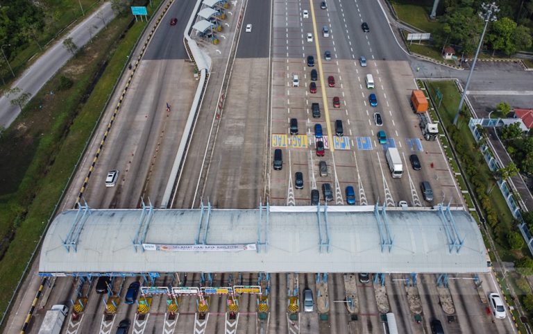 Kadar tol di 10 lebuh raya utama kekal tahun hadapan – Alexander