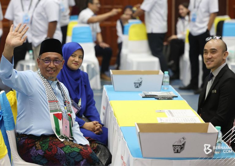 PRK Sungai Bakap: Cikgu Joohari guna pendekatan ‘PADU’ dekati pengundi