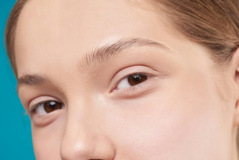 Wanita buat ‘face shaving’ untuk kecantikan wajah, ini hukumnya