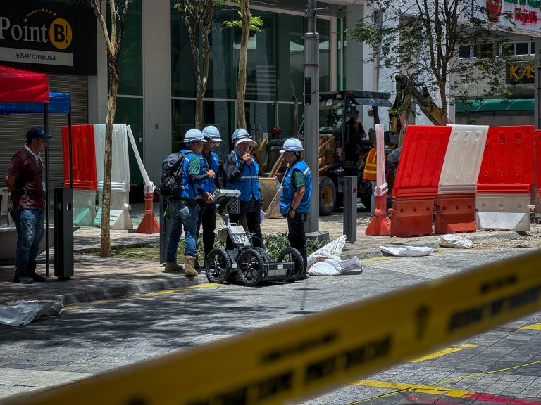 Mendapan tanah: Jalan Masjid India ditutup kepada kenderaan
