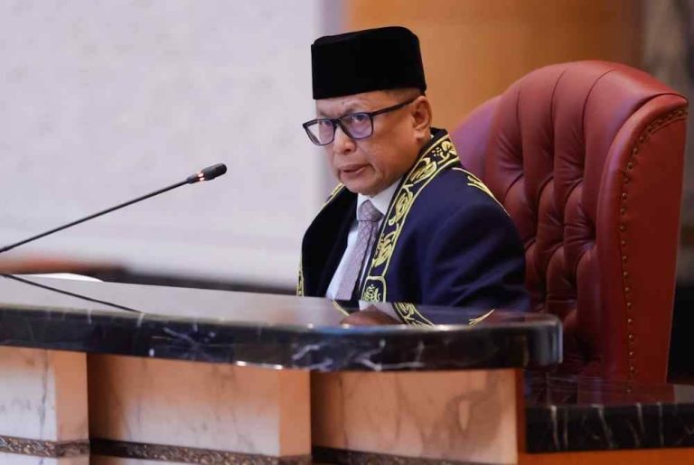 Speaker DUN Johor serah notis kekosongan kerusi DUN Mahkota