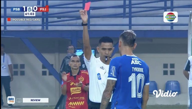 Pengadil Malaysia curi tumpuan dalam ‘El Clasico’ Indonesia