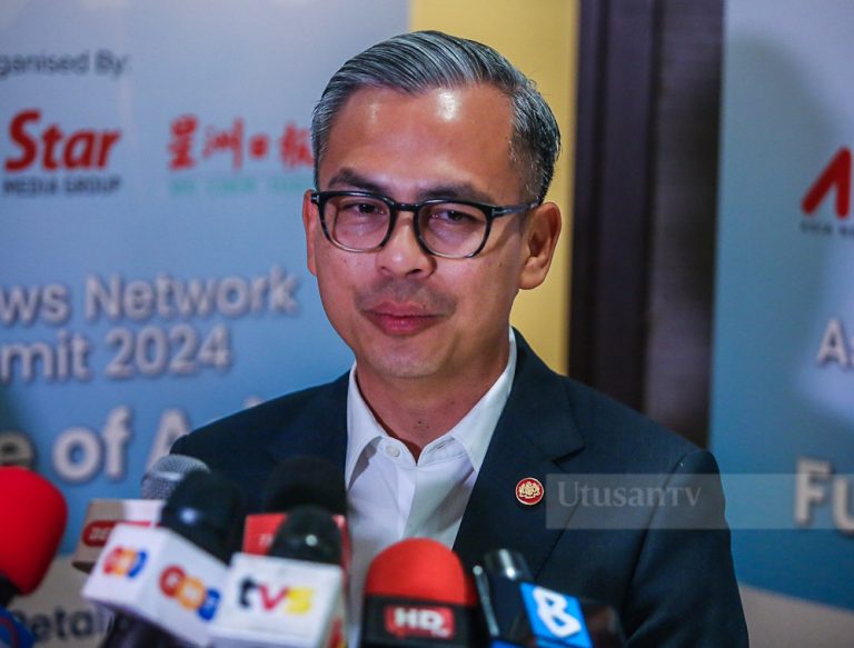 Sentiasa semak ketulenan akaun, kandungan media sosial – Fahmi