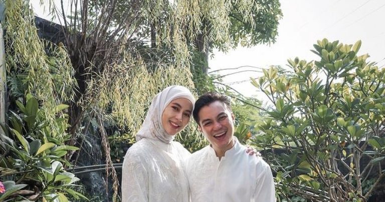 Spekulasi rumah tangga dilanda masalah terjawab, Baim Wong fail cerai terhadap isteri