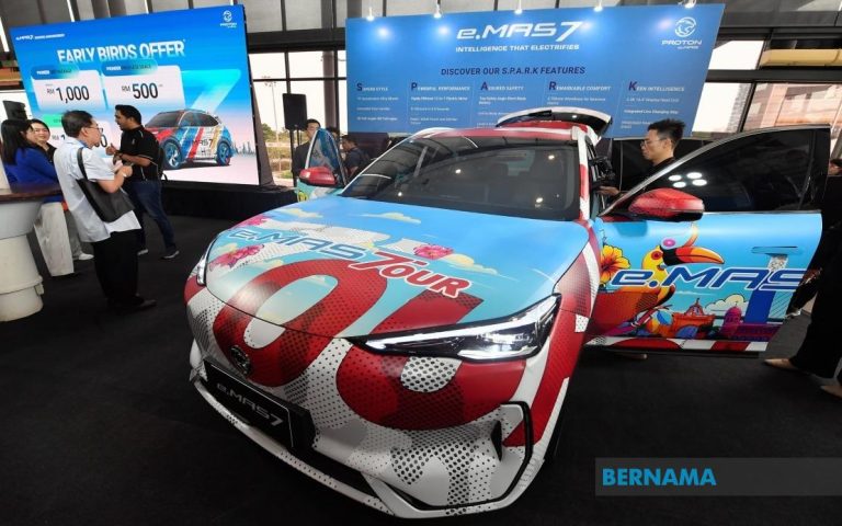 Proton e.MAS 7 dibuka untuk tempahan, berharga mulai RM120,000