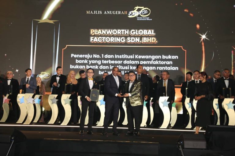 Planworth terima Anugerah Enterprise 50, terus komited bantu perniagaan tempatan