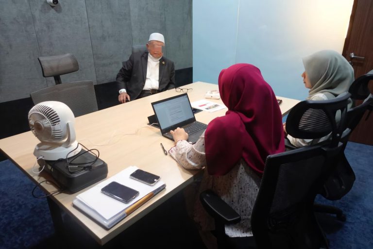 Hantaran bersifat palsu, jelik: MCMC ambil keterangan Razman