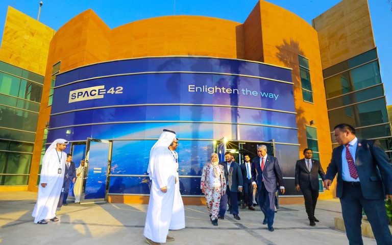 Kepakaran Space42 dalam AI berpotensi tingkat keupayaan Malaysia – Ahmad Zahid