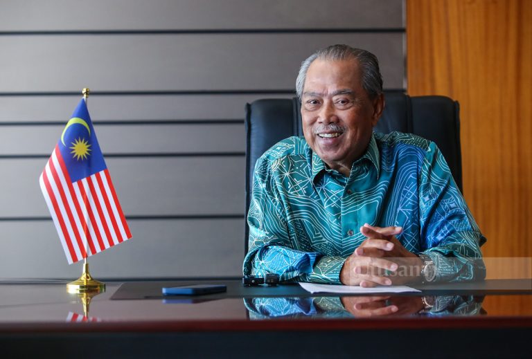 Ketua Pembangkang calon PM? Muhyiddin tegaskan langsung tidak terganggu
