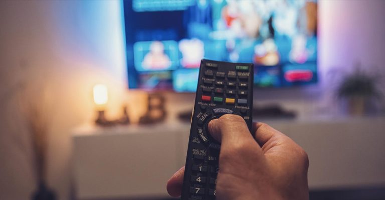 Selamat Hari Televisyen Sedunia : Secubit Sejarah, Segunung Dilema & Seluas Masa Depan