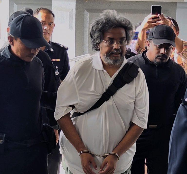 Mayat dalam peti sejuk beku: Pastor didakwa sebabkan kematian ibu sendiri 3 tahun lalu