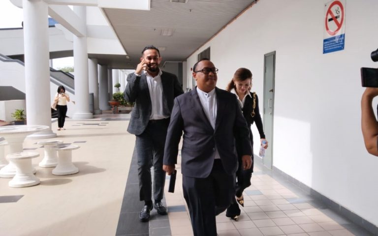 Terima suapan pembekalan bot, bekas KPE dipenjara dua tahun, denda RM1.3 juta