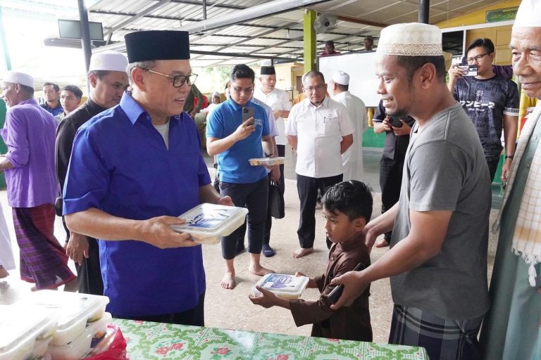 ‘Mengapa program bagi rakyat makan jadi sasaran Pas di Pahang’ – Setpol MB