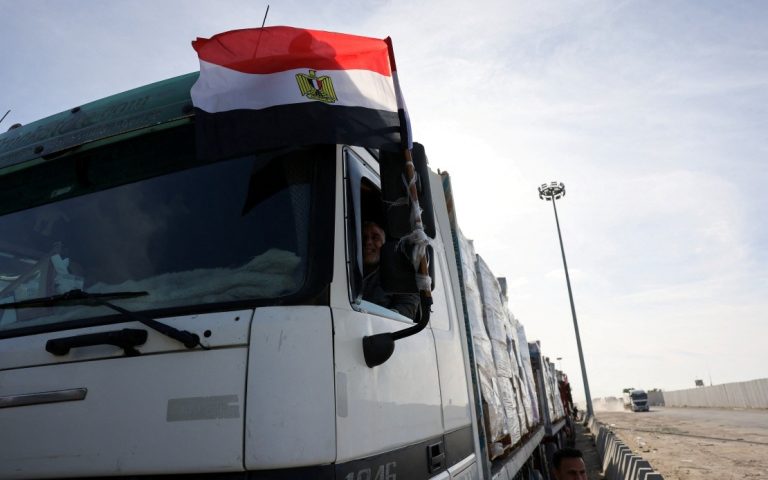 Lebih 550 trak bantuan masuk Gaza hari pertama gencatan senjata