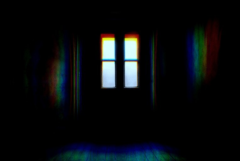 Adakah itu bilik misteri yang dikunci dan menjadi bualan  kakitangan kerana didiami ‘sesuatu’?