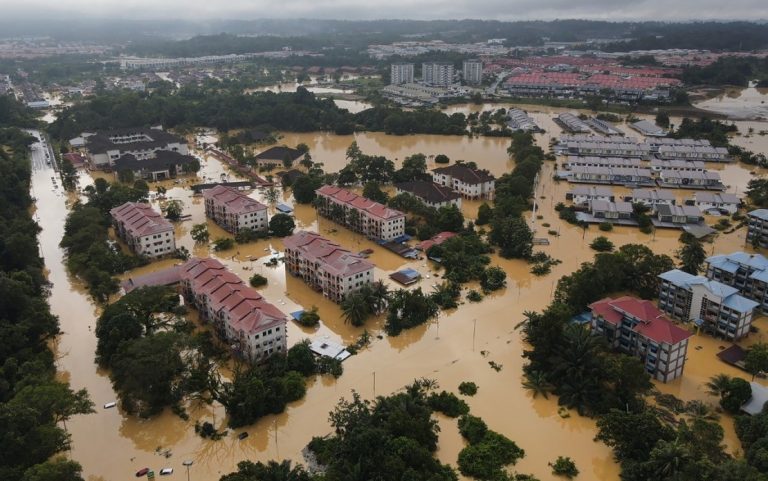 Projek dalamkan dasar Sungai Sebiew perlu disegerakan – Tiong