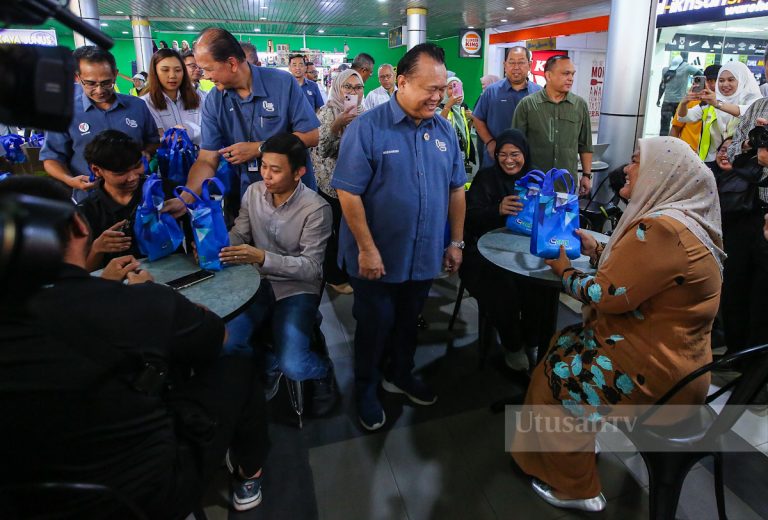 Kenderaan berat lebih muatan punca utama kerosakan jalan