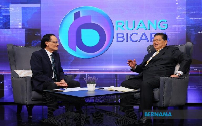 RUU Perkhidmatan Parlimen: Bukti keberanian PM Anwar bebaskan Parlimen – Johari