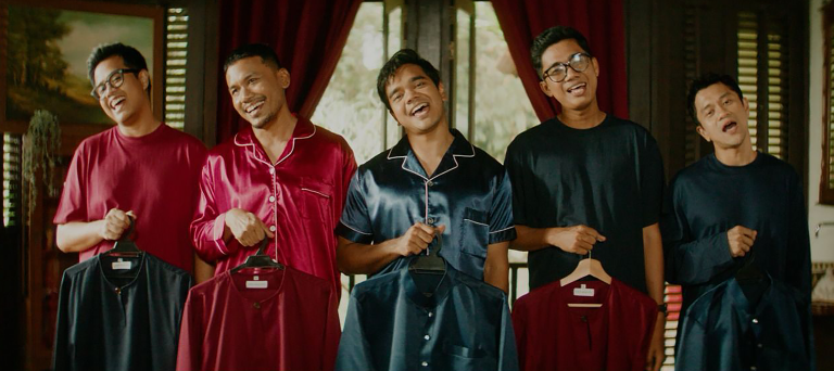 [VIDEO] Senyum-Senyum Raya bawa mesej positif, ceria – Alif Satar & The Locos