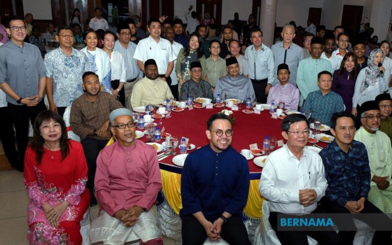 Pemimpin Kerajaan MADANI perlu jadi contoh kepada rakyat ketika berdepan isu kaum, agama