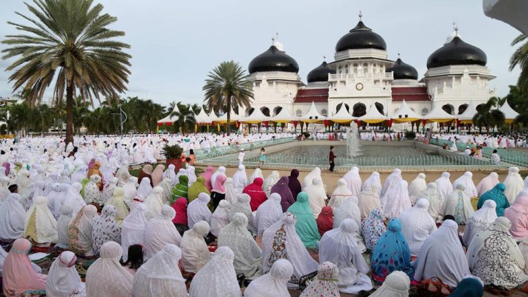 8 Amalan sunnah pada Hari Raya Aidilfitri